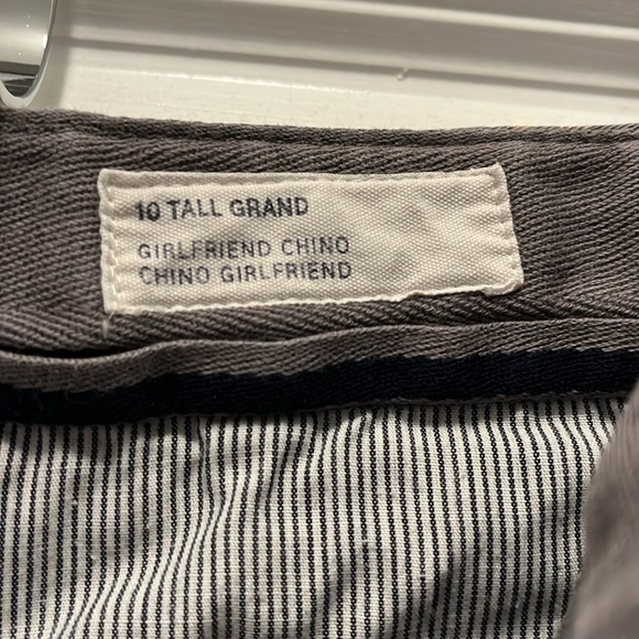 Patterned pants from the Gap. - Picture 4 of 8